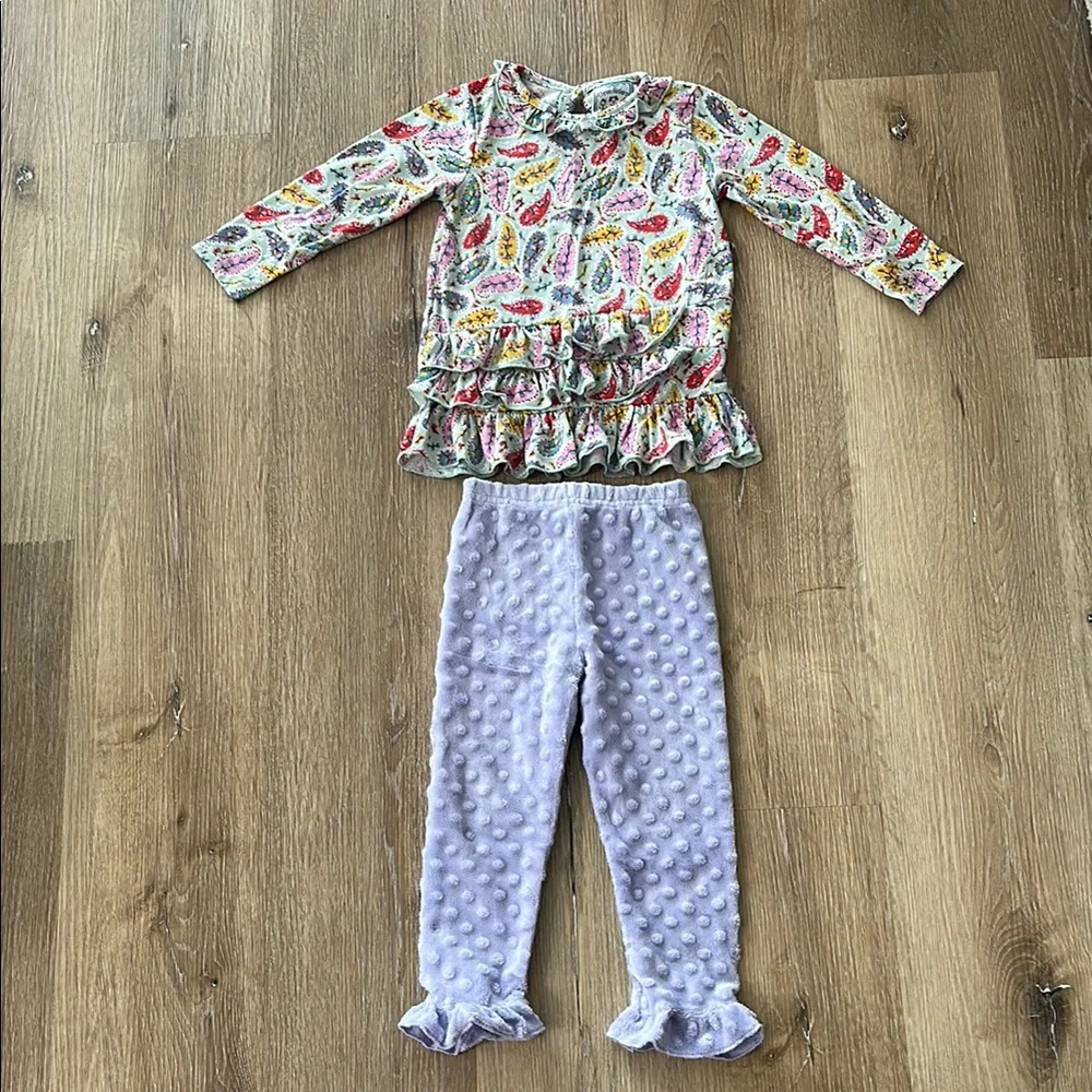 Three Sisters Outfit Set Girls 2T Multi-Color Lavender Ruffle Paisley Minky Dot